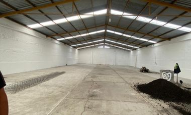 RENTO BODEGA COL. LOS ANGELES, 16X38=600M2, 2 BAÑOS, CALLE ANCHA