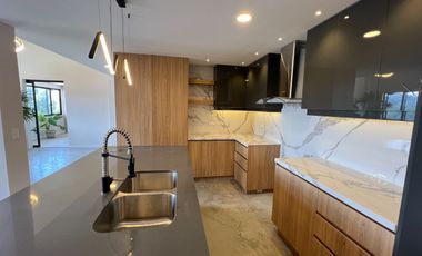 Casa en Venta en Azogues, en el sector el Pampero