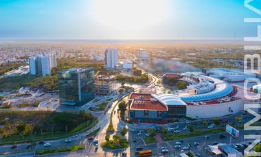 Potencia tu Éxito: Oficina Exclusiva en Vía Montejo con Vista a The Harbor Mall