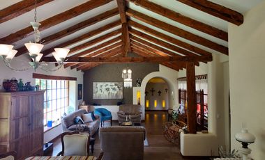 🏡En Venta Casa de 3 Dormitorios en Challuabamba🏡