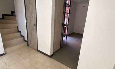 VENDO CASA EN CONDOMINIO Prados Del Limonar  Cali - Sur Central