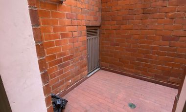 VENDO CASA EN CONDOMINIO Prados Del Limonar  Cali - Sur Central