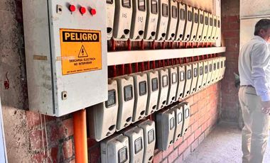 INVERSIÓN se vende condominio con 36 departamentos y 1 casa