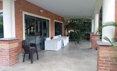 VENTA DE CASA  EN CONUNTO CERRADO EN SABANETA