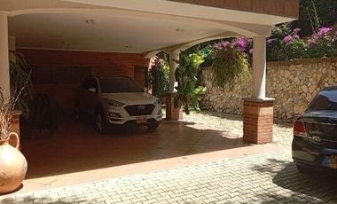 VENTA DE CASA  EN CONUNTO CERRADO EN SABANETA