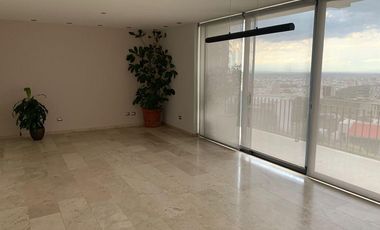 Casa en Renta en Club de Golf La Loma con Roof