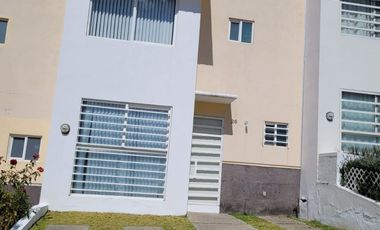 RENTO CASA EN CAÑADS DEL BOSQUE 3 MARÍAS, 3 RECAMARAS, 1.5BAÑOS