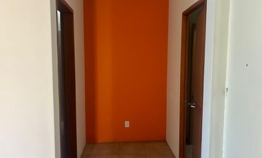 Se renta casa en solares