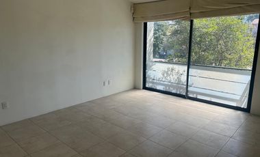 Se renta casa en solares