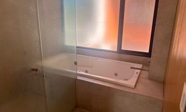 Se renta casa en solares