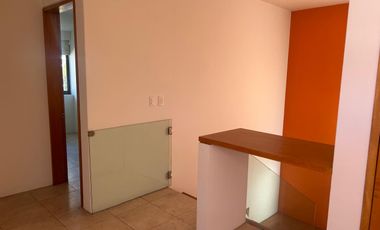 Se renta casa en solares
