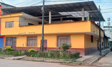 Se Vende Linda y Amplia Casa En Esquina - Tingo María / Huánuco