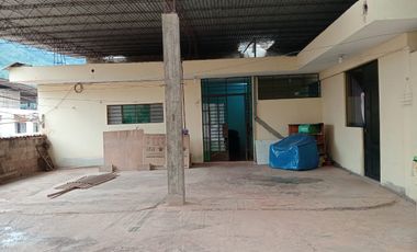 Se Vende Linda y Amplia Casa En Esquina - Tingo María / Huánuco