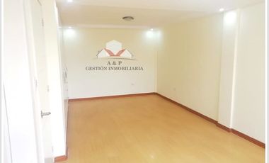 SE VENDE CASA SECTOR LA PAZ CERCA AL COLEGIO LICEO NAVAL - CONOCOTO – VALLE DE LOS CHILLOS