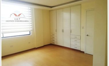 SE VENDE CASA SECTOR LA PAZ CERCA AL COLEGIO LICEO NAVAL - CONOCOTO – VALLE DE LOS CHILLOS