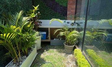 PRIMER PISO DPTO. AMPLIO Y REMODELADO  CON PISCINA