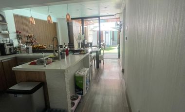 PRIMER PISO DPTO. AMPLIO Y REMODELADO  CON PISCINA