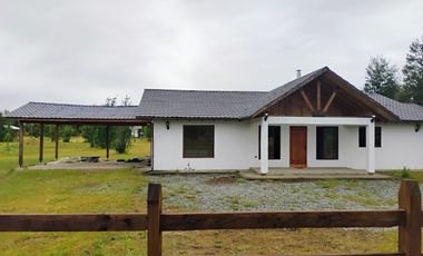 Hermosa Casa en Parcela a 10 mnts, de Villarrica (El Sauce)