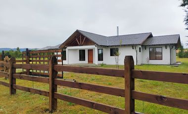 Hermosa Casa en Parcela a 10 mnts, de Villarrica (El Sauce)