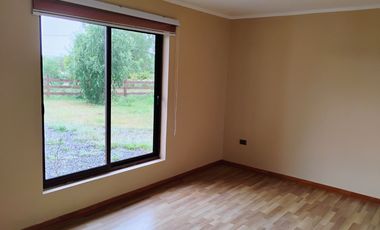 Hermosa Casa en Parcela a 10 mnts, de Villarrica (El Sauce)