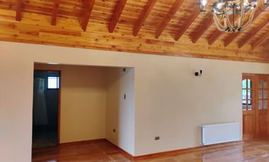 Hermosa Casa en Parcela a 10 mnts, de Villarrica (El Sauce)