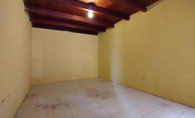 SE VENDE CASA AMPLIA EN HUANCARQUI