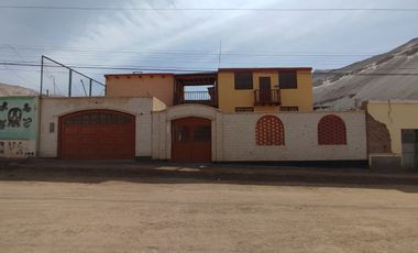 SE VENDE CASA AMPLIA EN HUANCARQUI