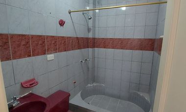 De Oportunidad En Machala En la Urbanización Las Crucitas Se Vende Casa Independiente
