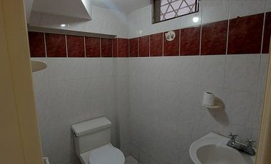 De Oportunidad En Machala En la Urbanización Las Crucitas Se Vende Casa Independiente
