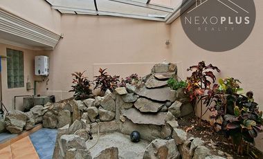 En Cuenca en el Sector de la Universidad del Azuay Se Vende Hermosa Casa Amplia con Garaje para 4 vehiculos