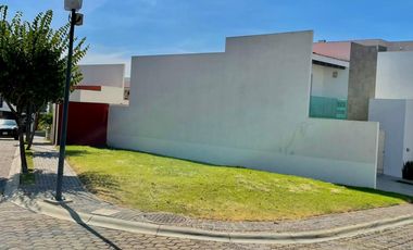 Lote en Venta en Lomas de Angelópolis II, Zona Azul