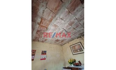 Vendo Casa Como Terreno De 140 M2 En Villa El Salvador