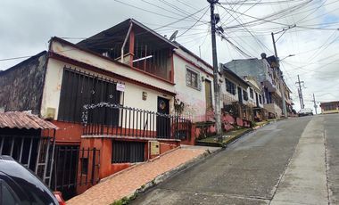 Casa Dos pisos independientes barrio la Aurora Dosquebradas