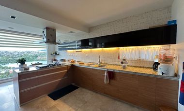 Casa Juriquilla | 400 m² | Vista Lago - Balcones | Querétaro