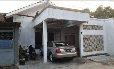 Rumah di Arcamanik Bandung, Lingkungan nyaman  tentram  Karena komplek pensiunan pegawai bina marga