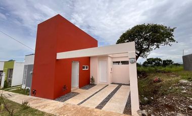 INVIERTE EN TU PATRIMONIO EN ESTA MODERNA CASA BIEN ILUMINADA.