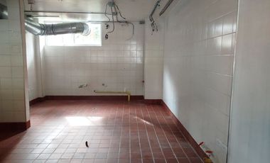 47980 Local en arriendo en el sector La Inferior, Poblado, Medellin