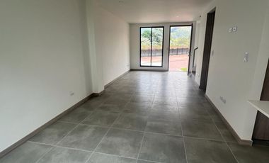 VENTA CASA CAMPESTRE EN LA FLORIDA