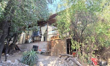 Hermosa Parcela con Casa en Venta en Condominio Santa Sofía de lo Cañas, La Florida