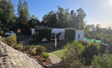 Hermosa Parcela con Casa en Venta en Condominio Santa Sofía de lo Cañas, La Florida