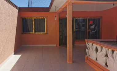 Venta de Hermosa y Amplia Casa en San Mateo Tláhuac, CDMX.