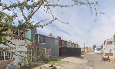 EXCELENTE OPORTUNIDAD,GRAN CASA ALCATRACES FRACCIONAMIENTO GALAXIA, JALISCO!!