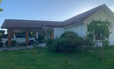 Se vende hermosa casa en parcela de 5.000 m2