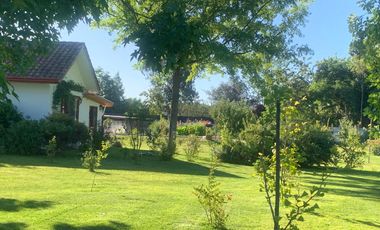 Se vende hermosa casa en parcela de 5.000 m2