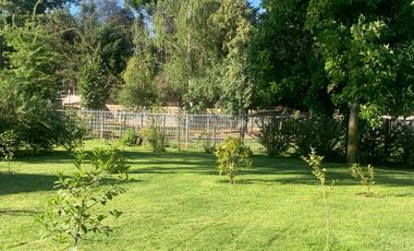 Se vende hermosa casa en parcela de 5.000 m2