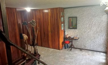 Casa de 4 recámaras en Venta para remodelar zona Romero de Terreros
