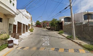 PRECIOSA VIVIENDA UBICADA EN COL, HORNOS INSURGENTES, EN ACAPULCO DE JUAREZ GUERRERO