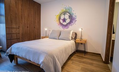 Casa en venta en El Nuevo Refugio, Querétaro.  Recámara en Planta Baja y Roof Garden
