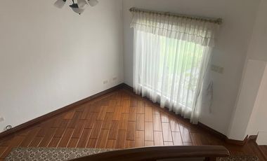 REnta casa Campo alegre  Monteserrin
