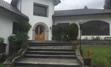 REnta casa Campo alegre  Monteserrin